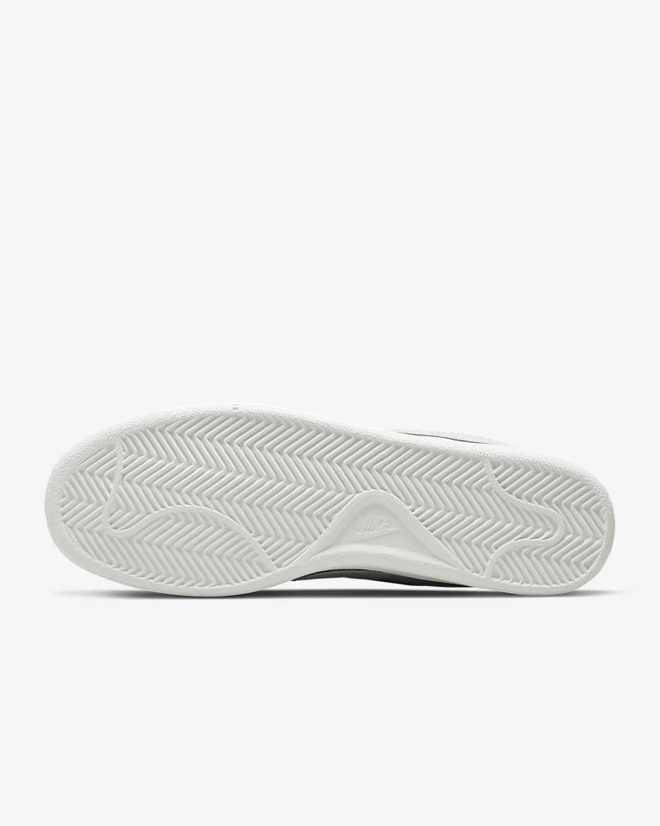 Nike Court Royale