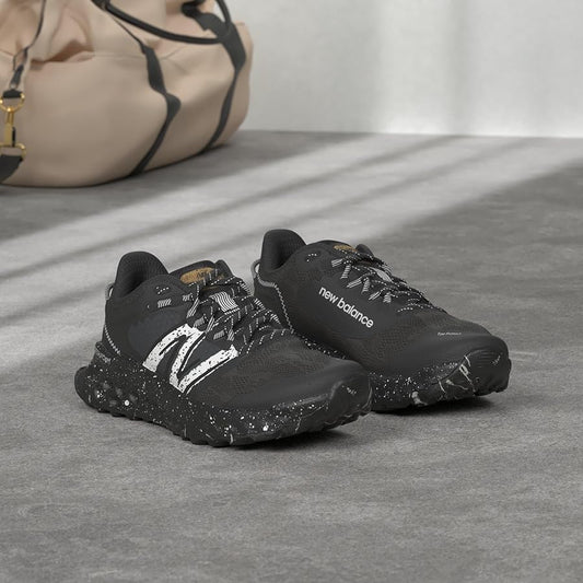 New Balance Fresh Foam Trail Running Shoes Black/White