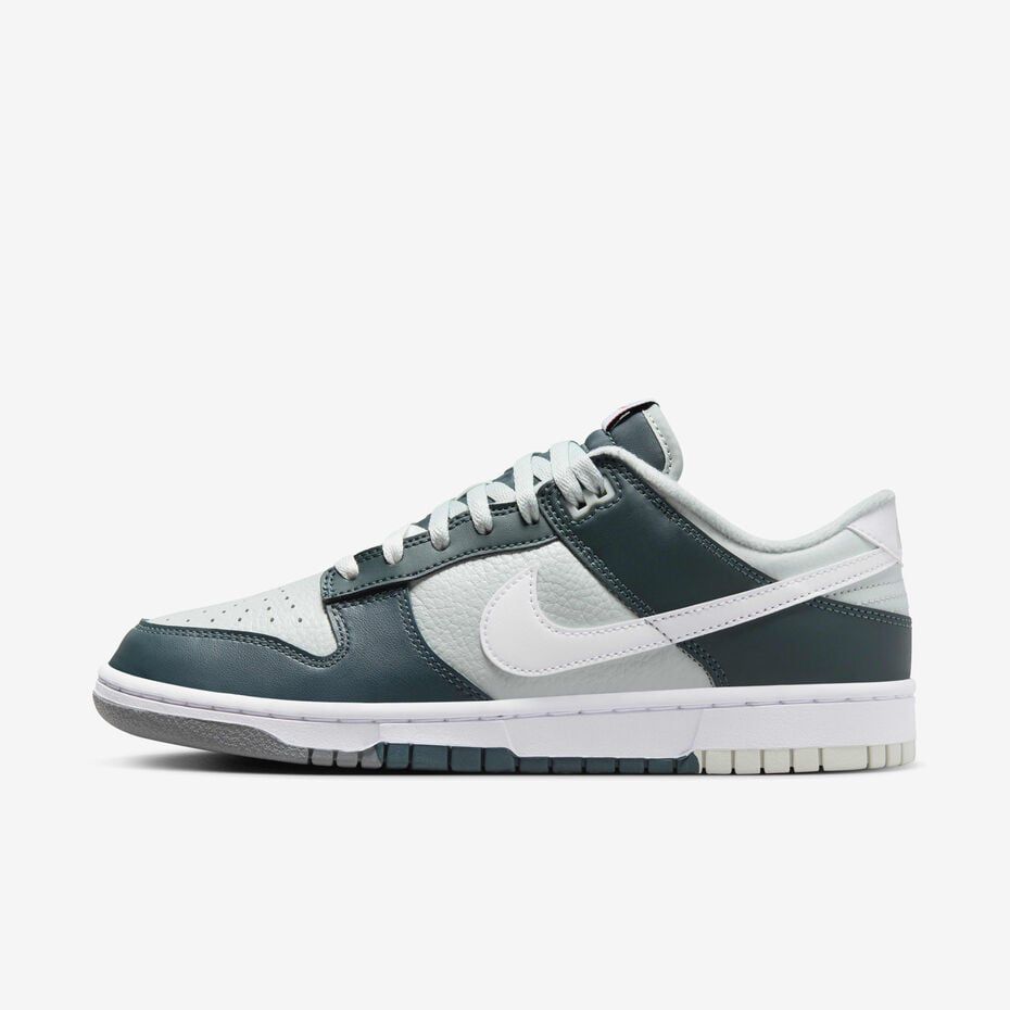 Nike dunk low retro