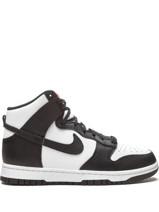 Nike
Dunk High "Panda