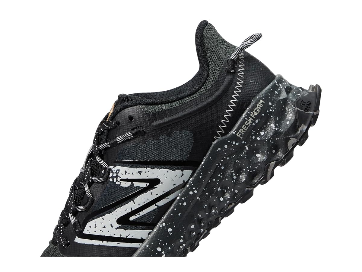 New Balance Fresh Foam Trail Running Shoes Black/White