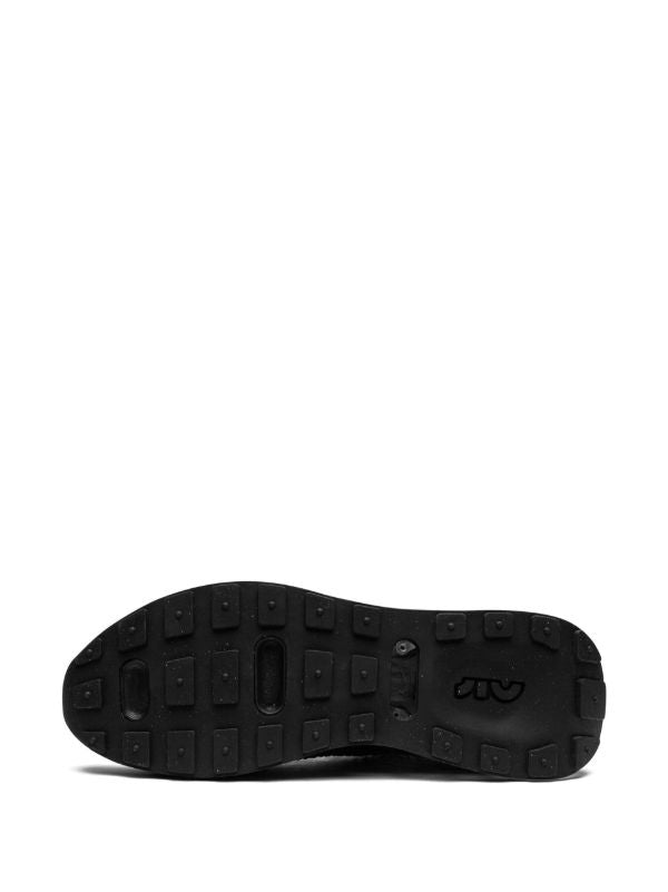 Nike
Air Max Flyknit Racer "Triple Black" sneakers