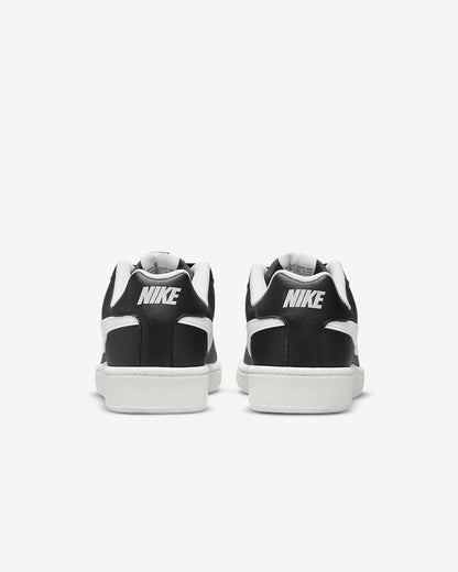 Nike Court Royale